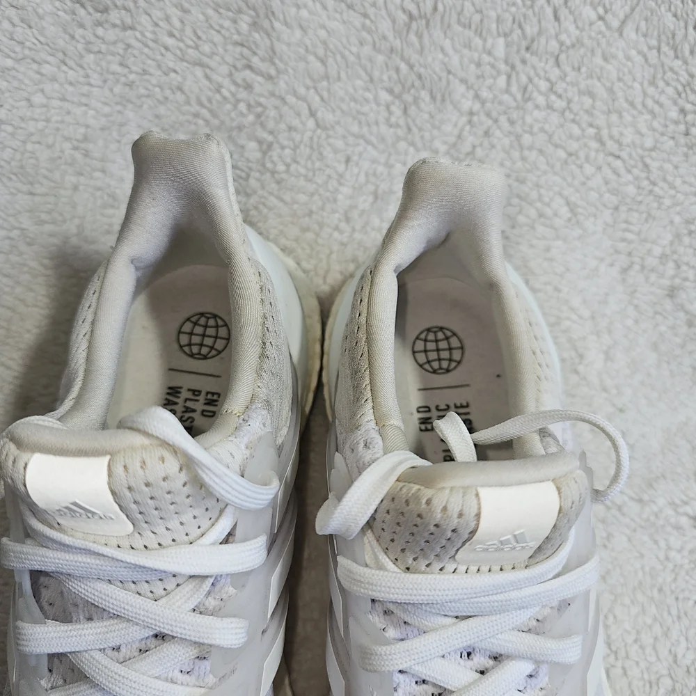 Adidas Women’s Ultraboost 4.0 DNA Running Shoes Light Pink￼ G54006 Size 8.5